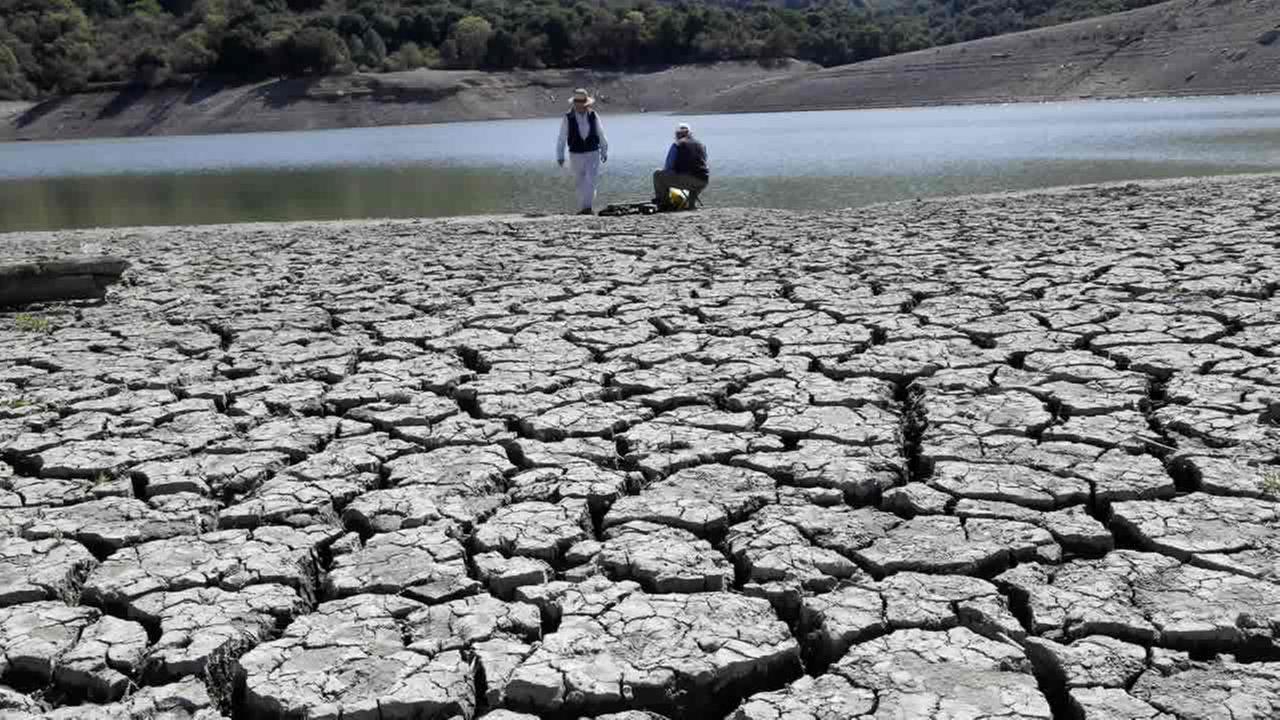CALIFORNIA'S DRY WEATHER 