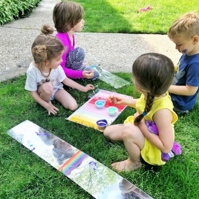 AT HOME AND AWAY (Neighbors) AT HOME AND AWAY (Neighbors)