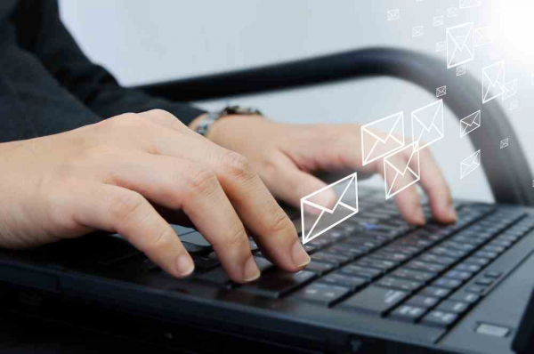 Cách gửi email đúng 