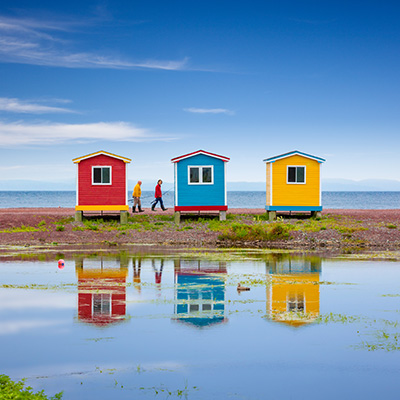 TRAVELING AROUND VIETNAM (LISTENING AND READING) TRAVELING AROUND VIETNAM (LISTENING AND READING)