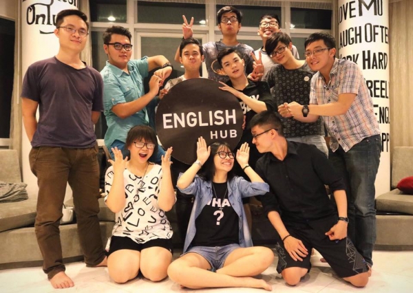 Câu lạc bộ tiếng Anh English Hub