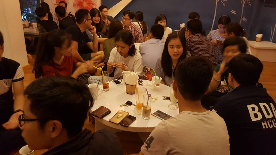 Câu lạc bộ tiếng Anh CouchSurfing Hanoi